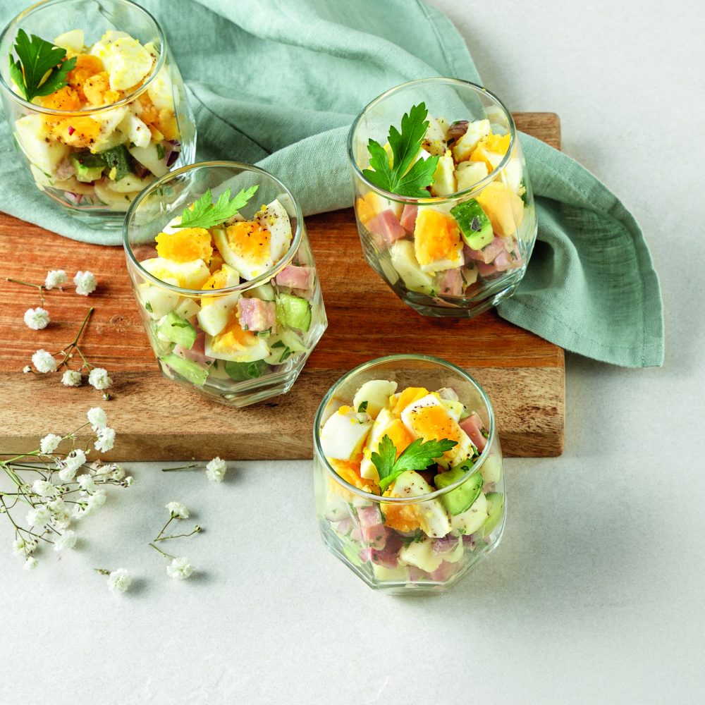 Verrines de salade russe & Quiche au saumon, asperge et Boursin